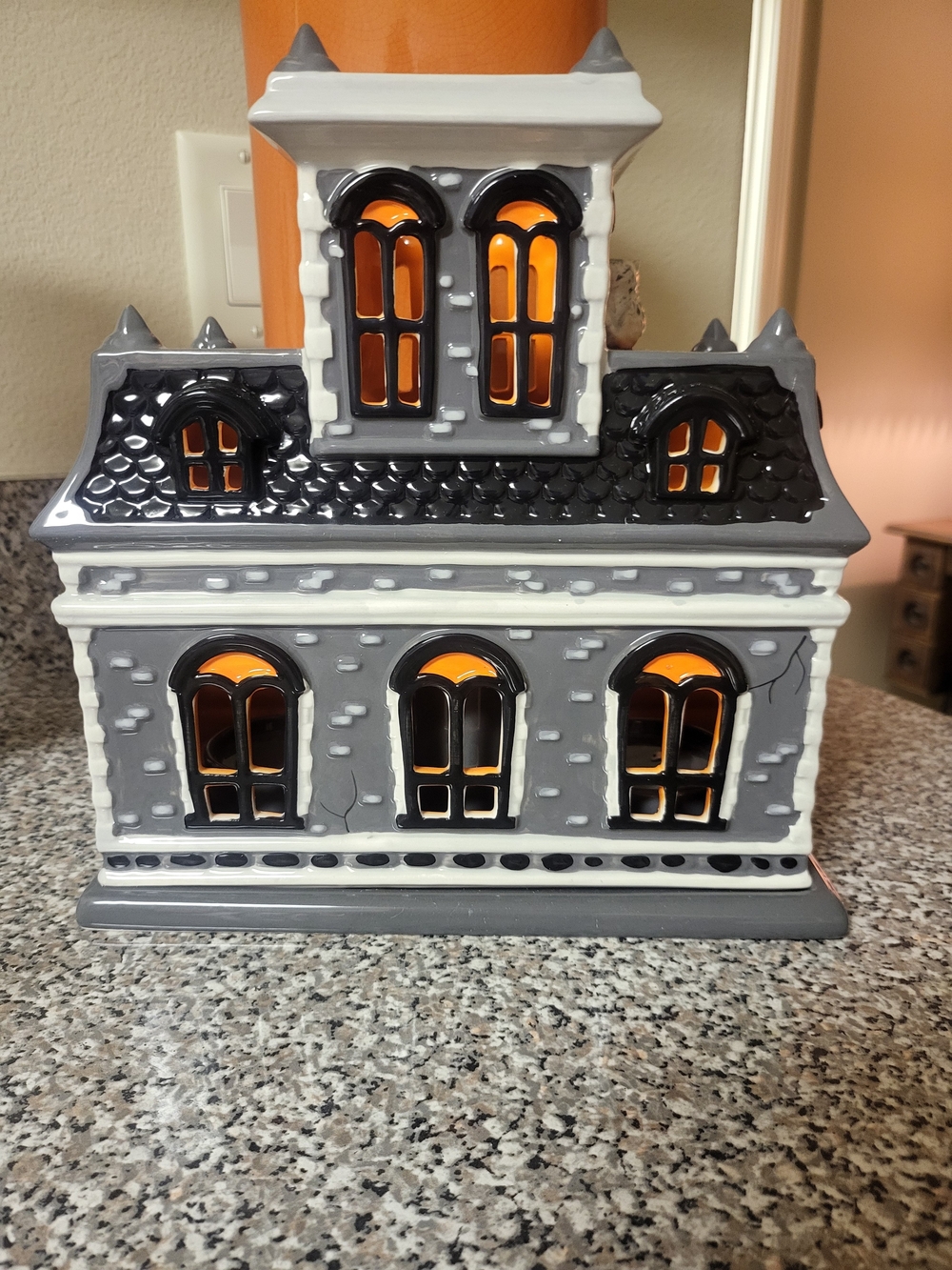 Bath & Body Works 2014 Gothic Owl Haunted House Luminary New In Box - Picture 4 of 15